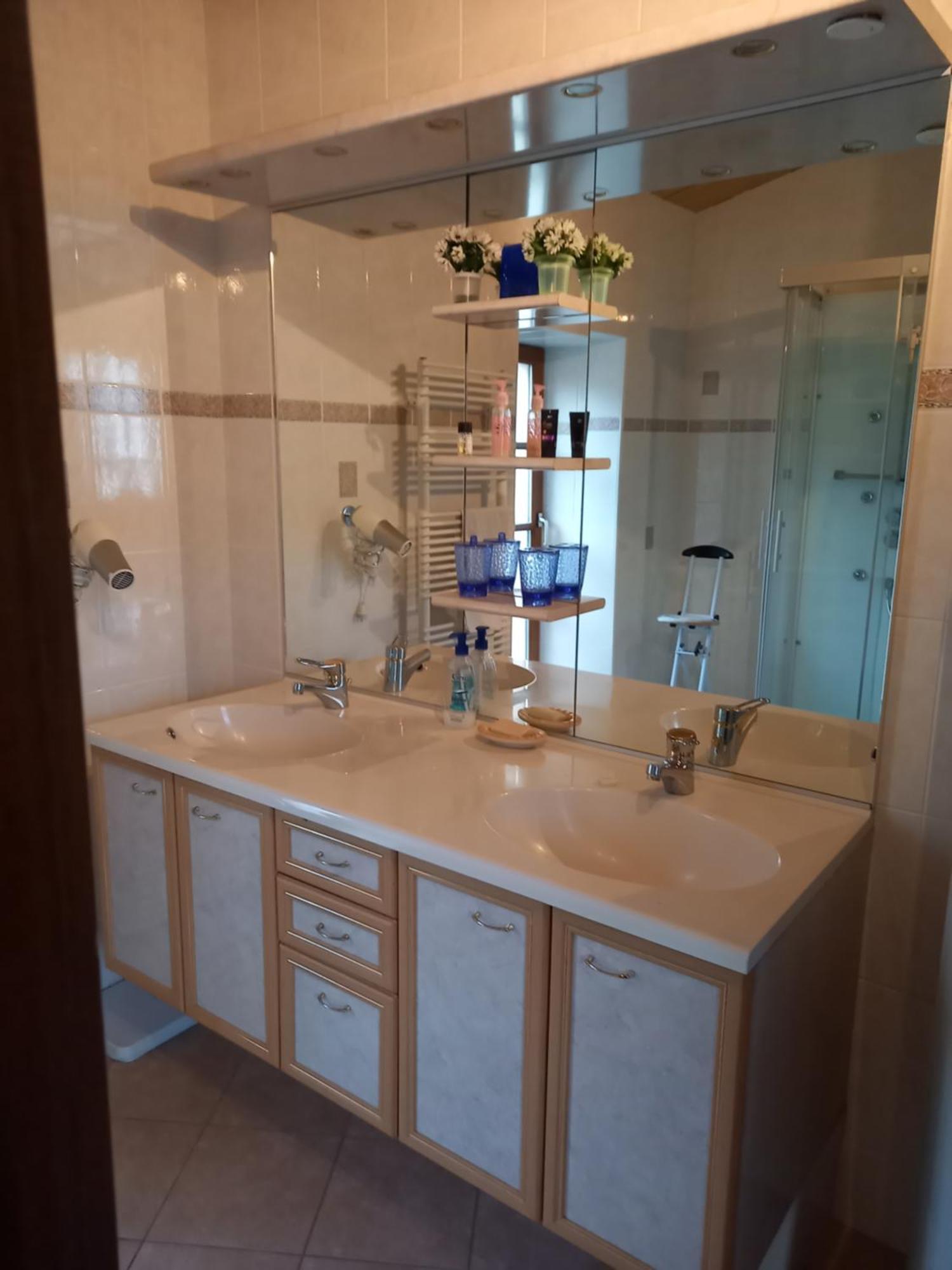 Les Quatre Saisons Villa Saint-Angeau Exteriör bild